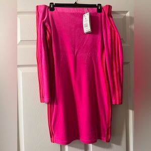 NEW Never worn Beyoncé IVY PARK off the shoulders long sleeve dress size L